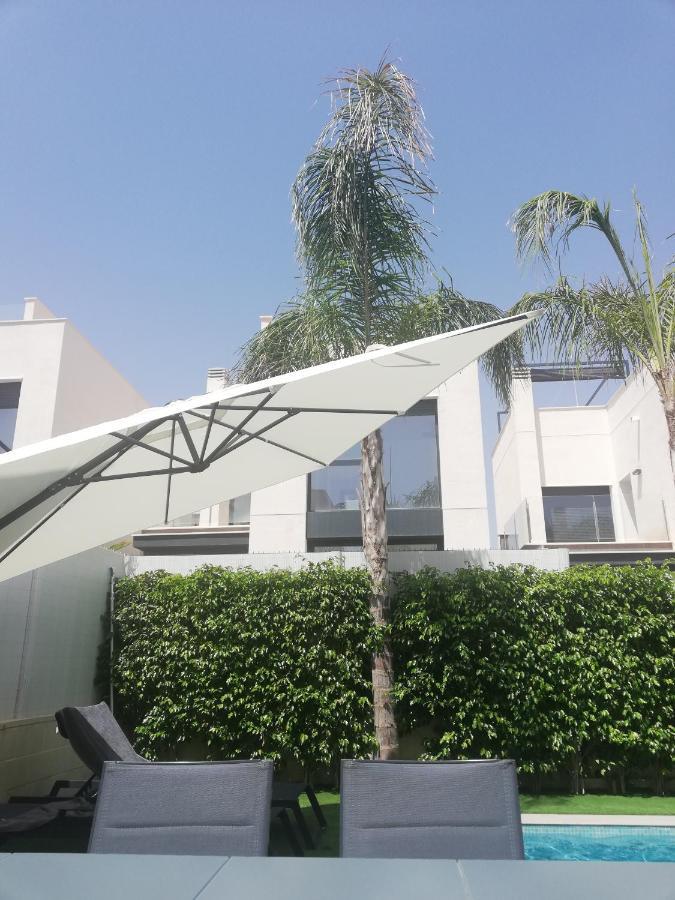 High Tech Villa Navia Spanien Orihuela Extérieur photo